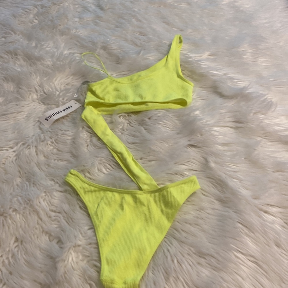 Urban Outfitters Swim size S brand new with tag please see all pictures - Picture 11 of 12